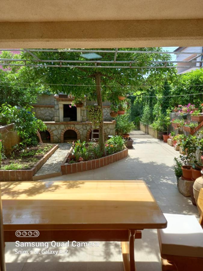 Apartmani Rukonic Aleksandar Nerezine Exterior foto